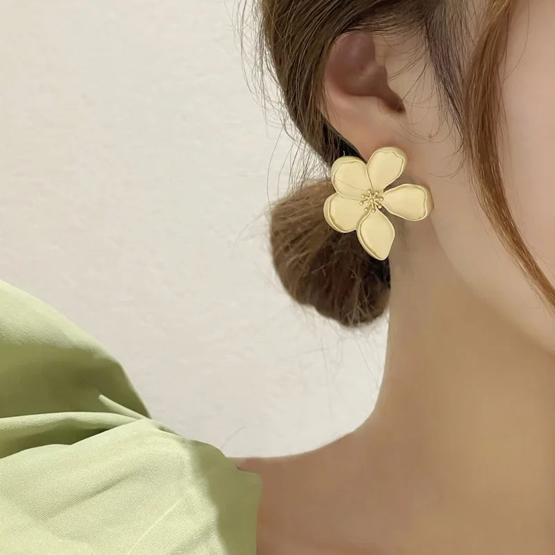 FLORA EARRINGS